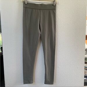 Aerie chill play move sage green leggings